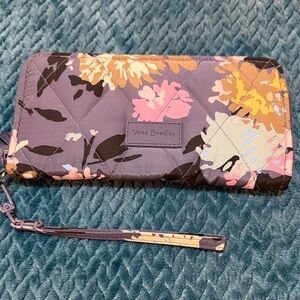 Vera Bradley Navy Floral Quilted Wristlet Wallet